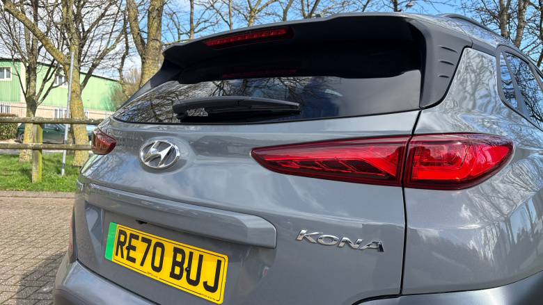 Hyundai Kona 150kW Premium 64kWh 5dr Auto Electric Hatchback